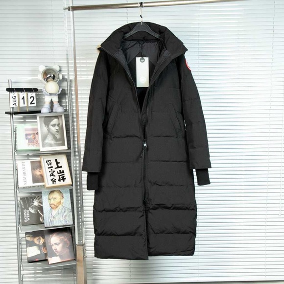 Canada Goose Jackets & Blazers - Canada Goose Women's Black Puffer Coat